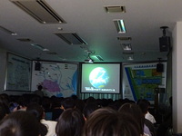 安全な水を作る様子を学ぶ