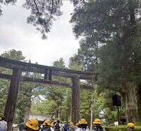 東照宮へ